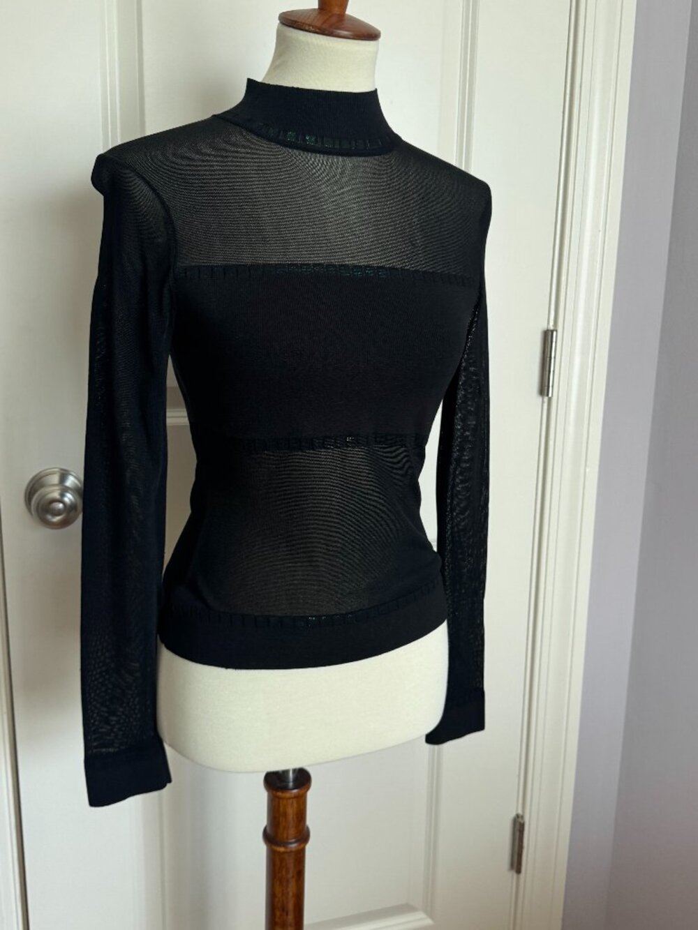VERMANI Black Mesh Panel Turtleneck Top Sz M